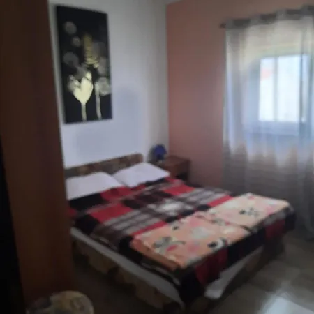 Apartman Visnja *